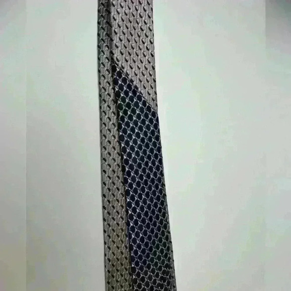 Tommy Hilfiger Vintage Men’s Silk Tie - Picture 7 of 8